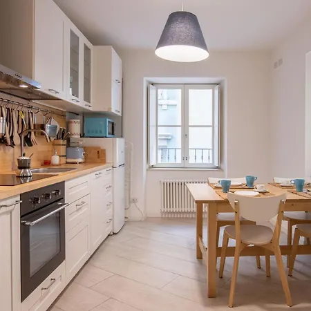 Casa Icarus Apartman Trieszt